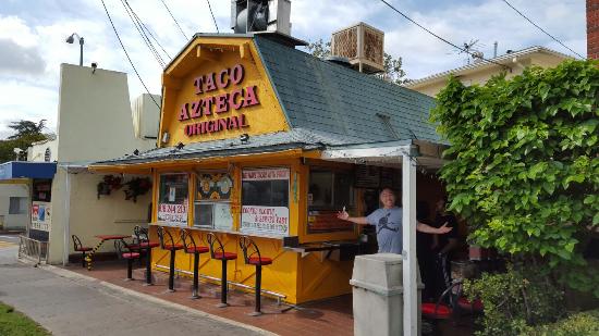 Villa Azteca
